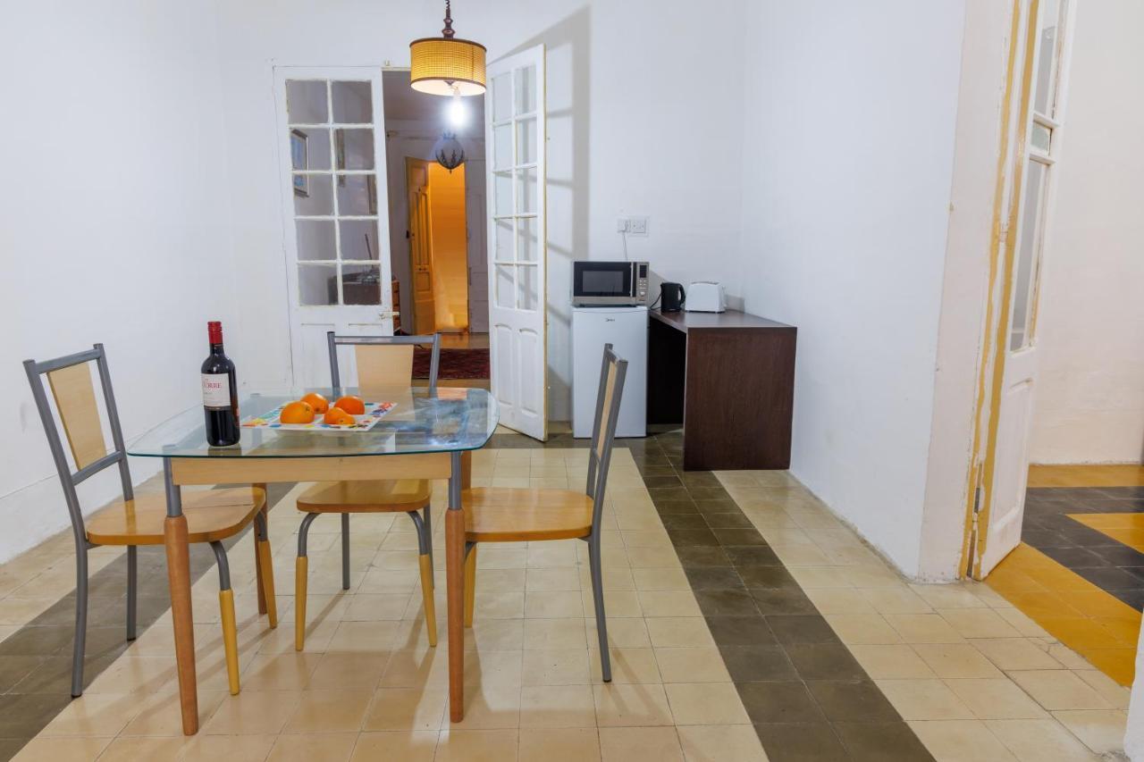 Stylish Valletta 2 Bedrooom City Centre Apartment With Terrace Esterno foto