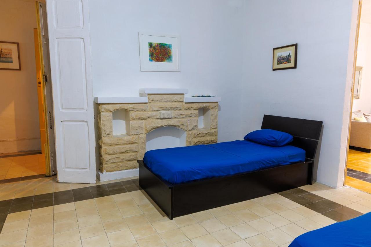 Stylish Valletta 2 Bedrooom City Centre Apartment With Terrace Esterno foto