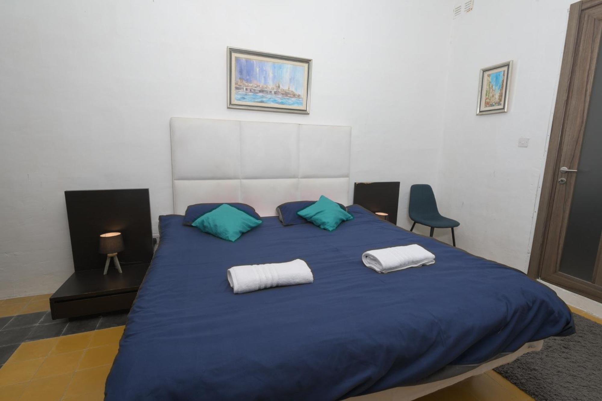 Stylish Valletta 2 Bedrooom City Centre Apartment With Terrace Esterno foto