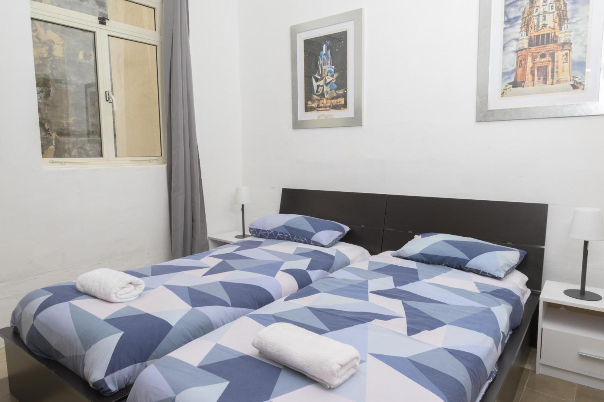 Stylish Valletta 2 Bedrooom City Centre Apartment With Terrace Esterno foto